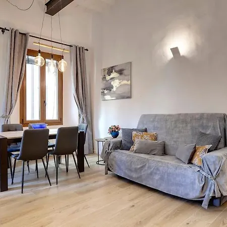 Si Apartment